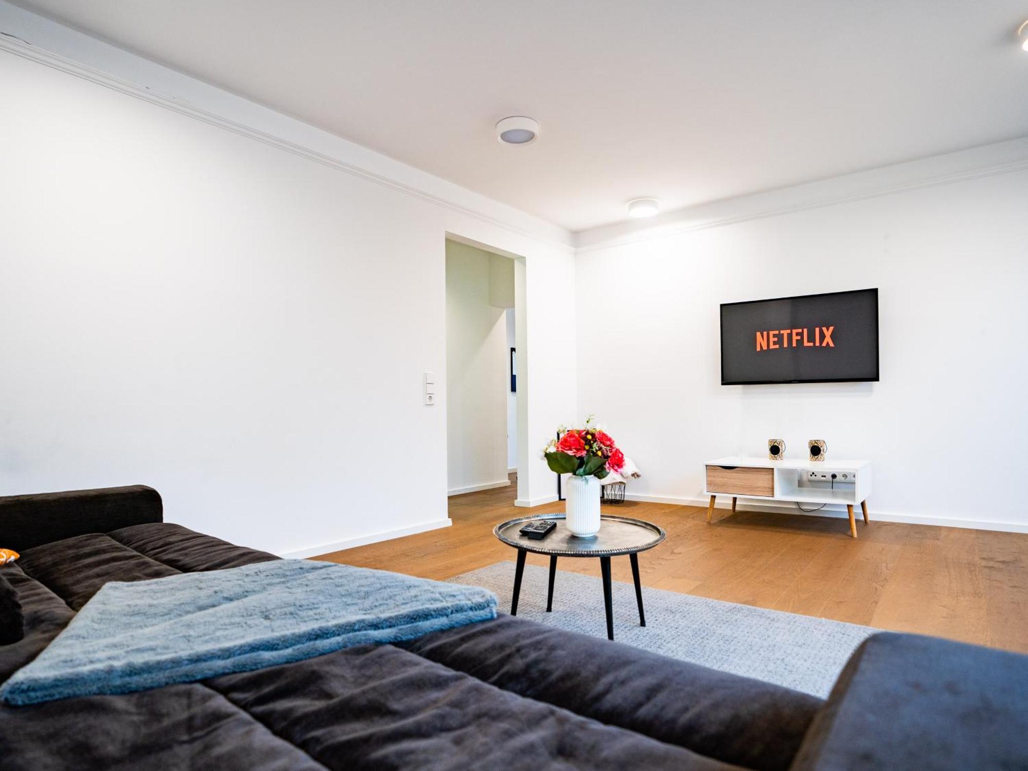 Whirlpool - Zentral - Designloft Mit Xxl Terrasse Apartment Wiesbaden Bagian luar foto