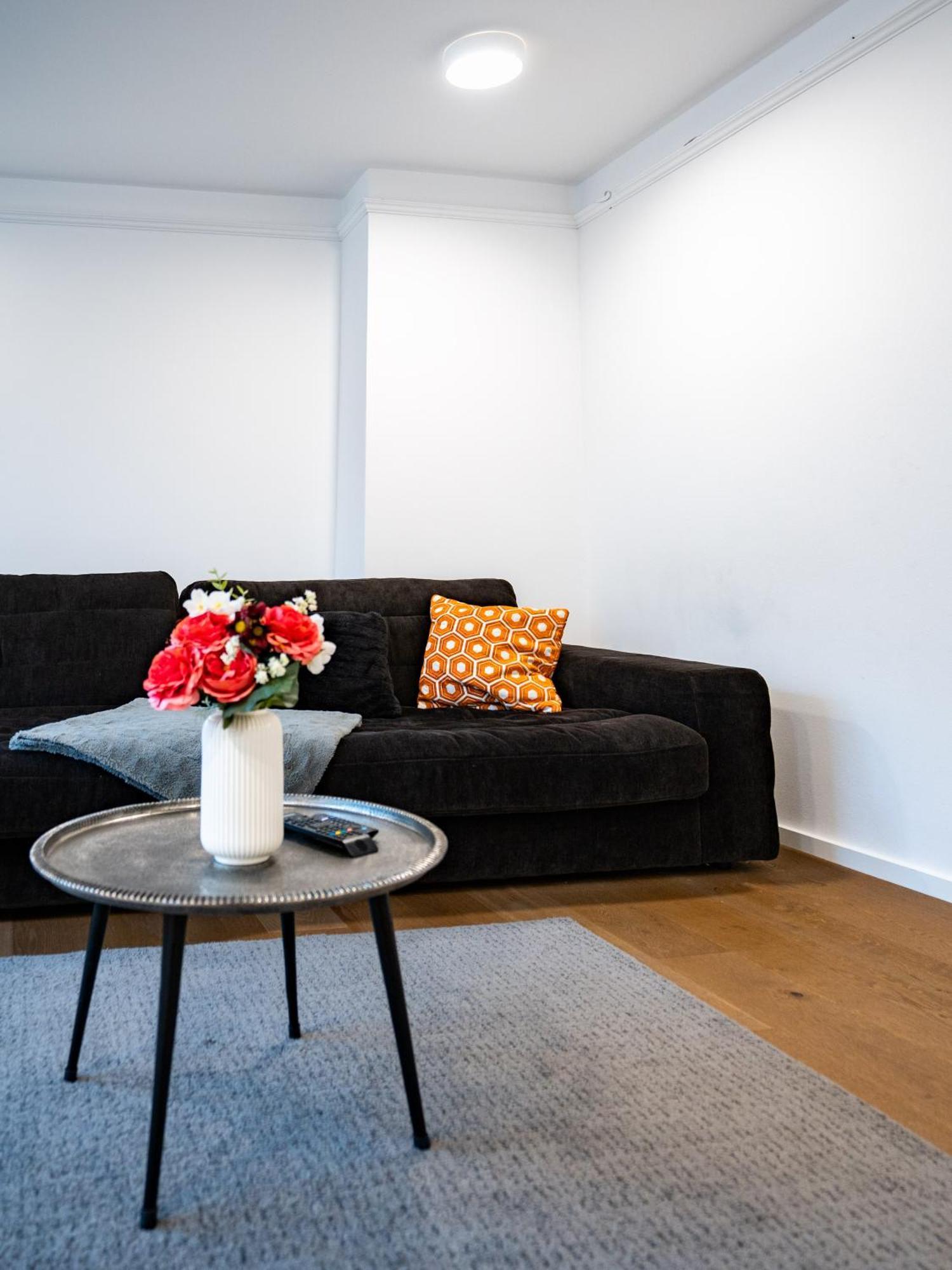 Whirlpool - Zentral - Designloft Mit Xxl Terrasse Apartment Wiesbaden Bagian luar foto
