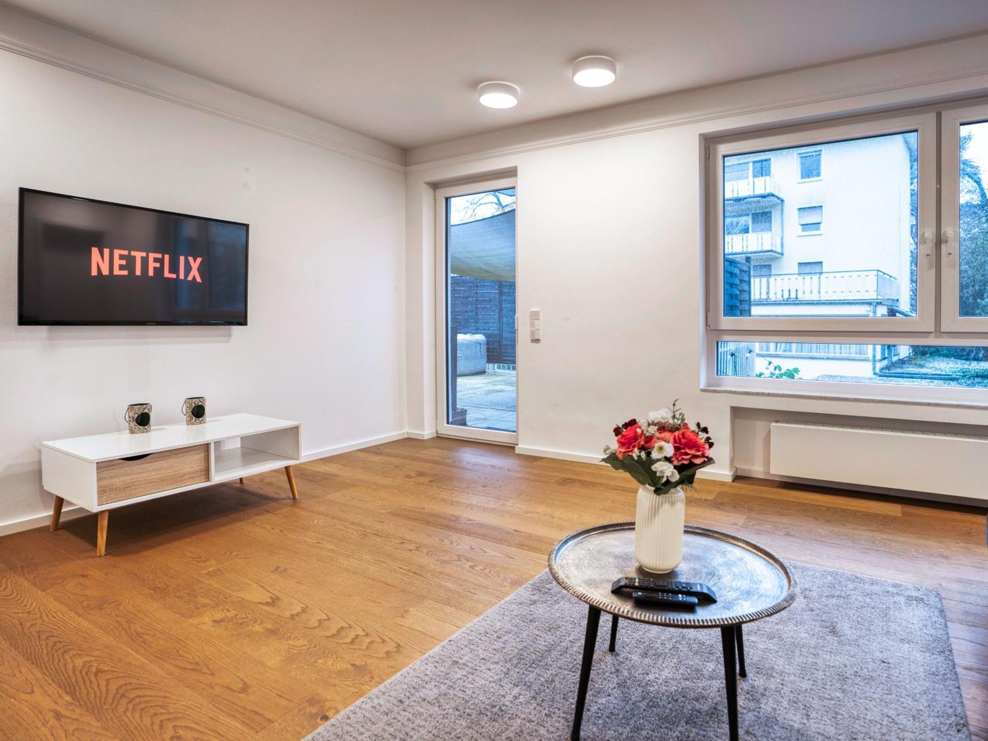 Whirlpool - Zentral - Designloft Mit Xxl Terrasse Apartment Wiesbaden Bagian luar foto